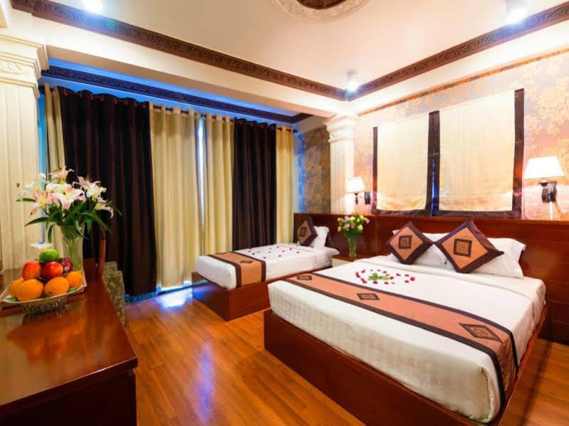 Cosmo Square Hotel Thành Pho Ho Chí Minh Esterno foto