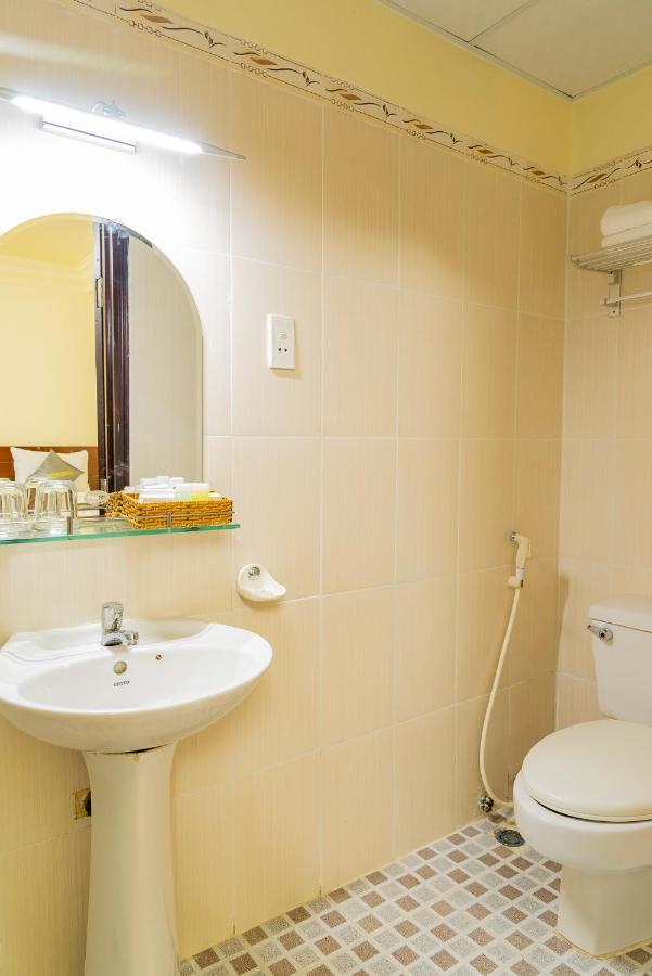 Cosmo Square Hotel Thành Pho Ho Chí Minh Esterno foto