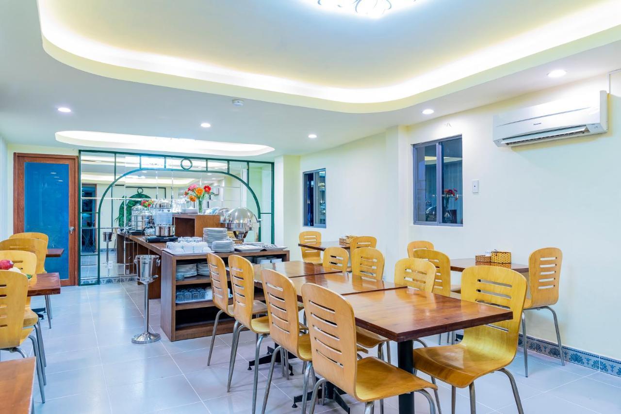 Cosmo Square Hotel Thành Pho Ho Chí Minh Esterno foto